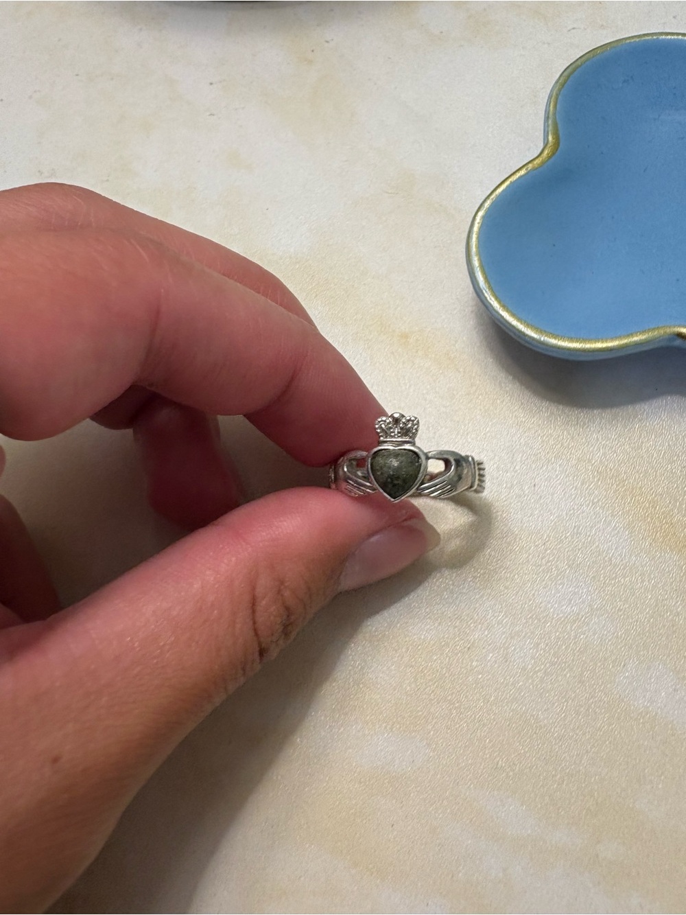 Solvar Connemara Marble Claddagh Weave Ring - Picture 2 of 5